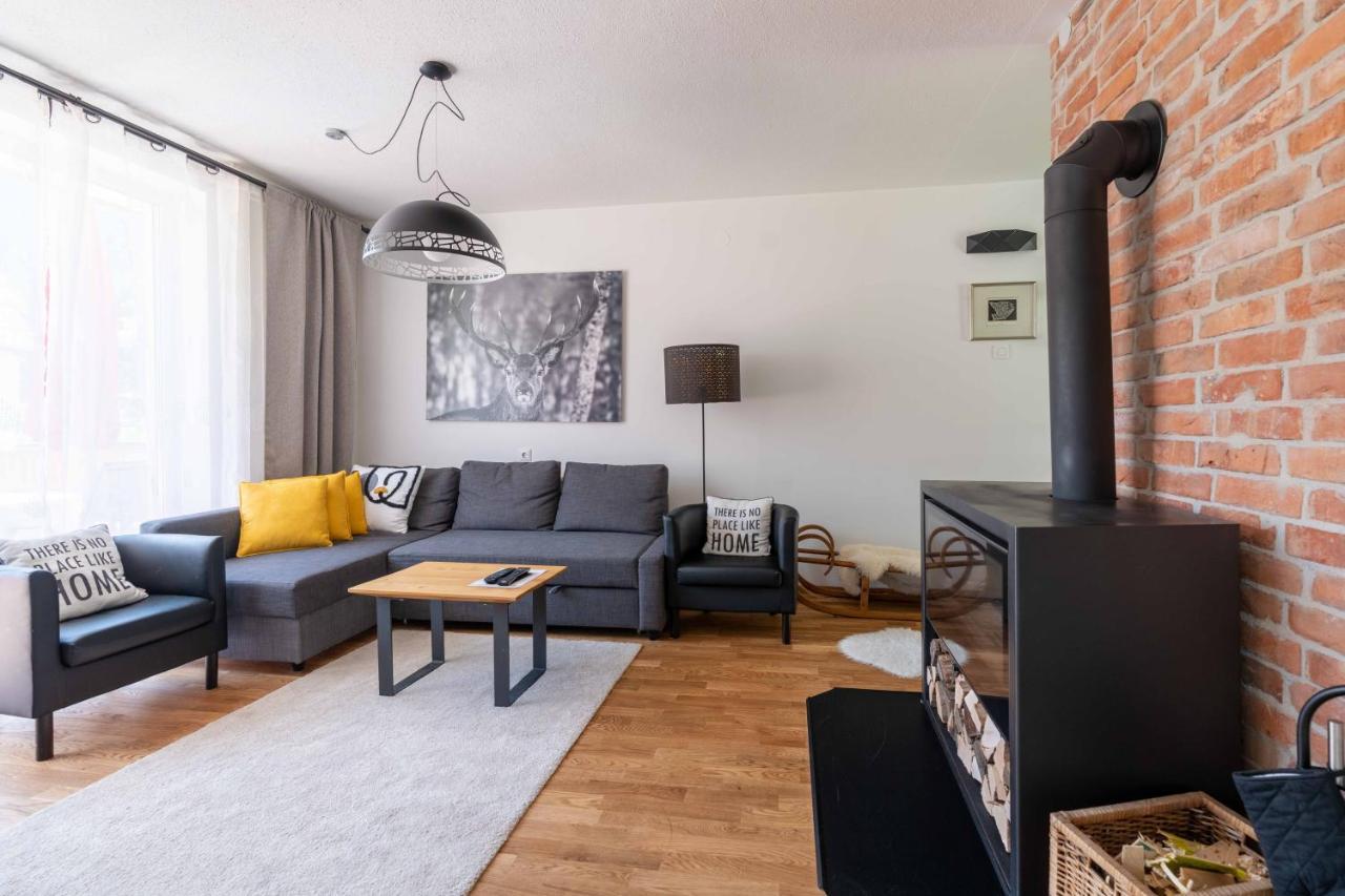 Apartma Pecek 克拉尼斯卡戈拉 外观 照片