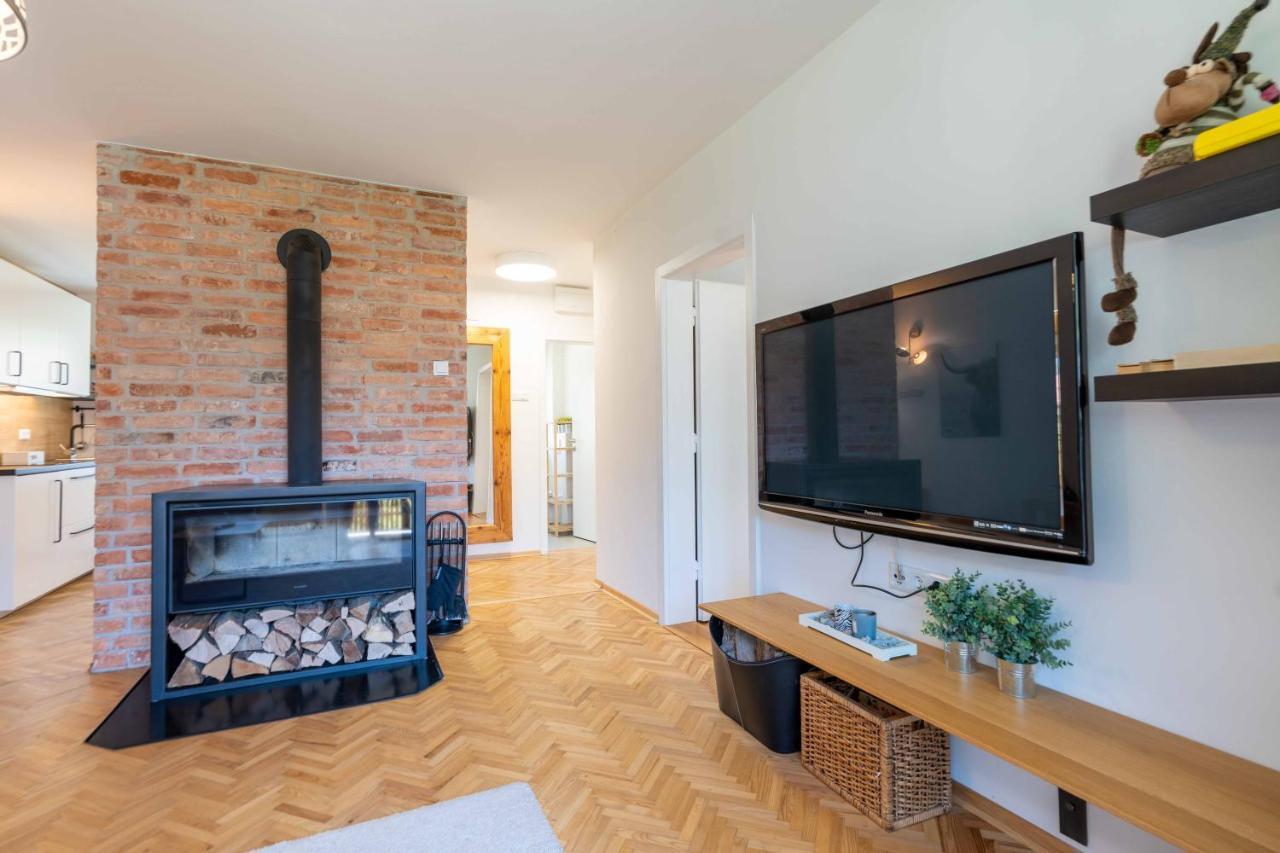 Apartma Pecek 克拉尼斯卡戈拉 外观 照片